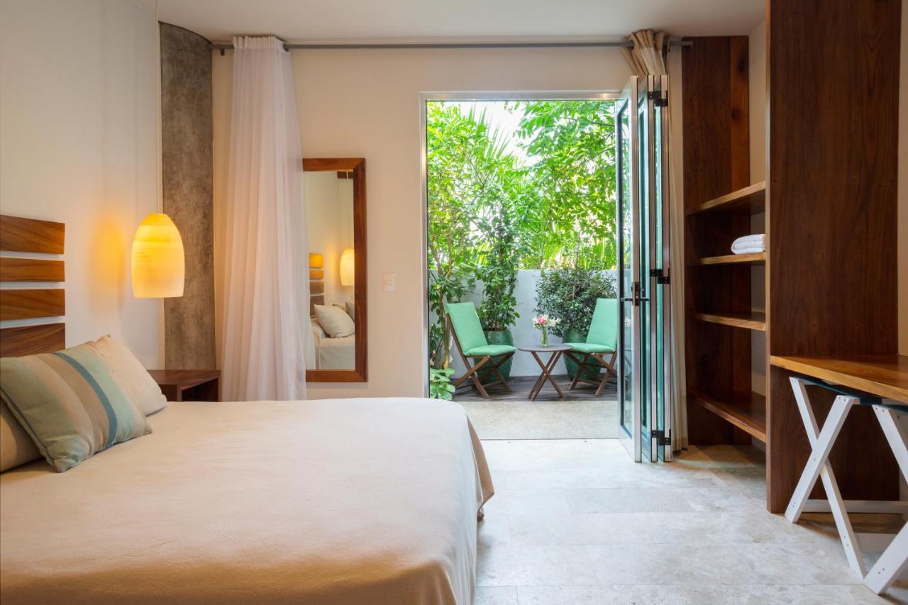 Anjali Casa Divina Hotel ซายูลิตา ภายนอก รูปภาพ
