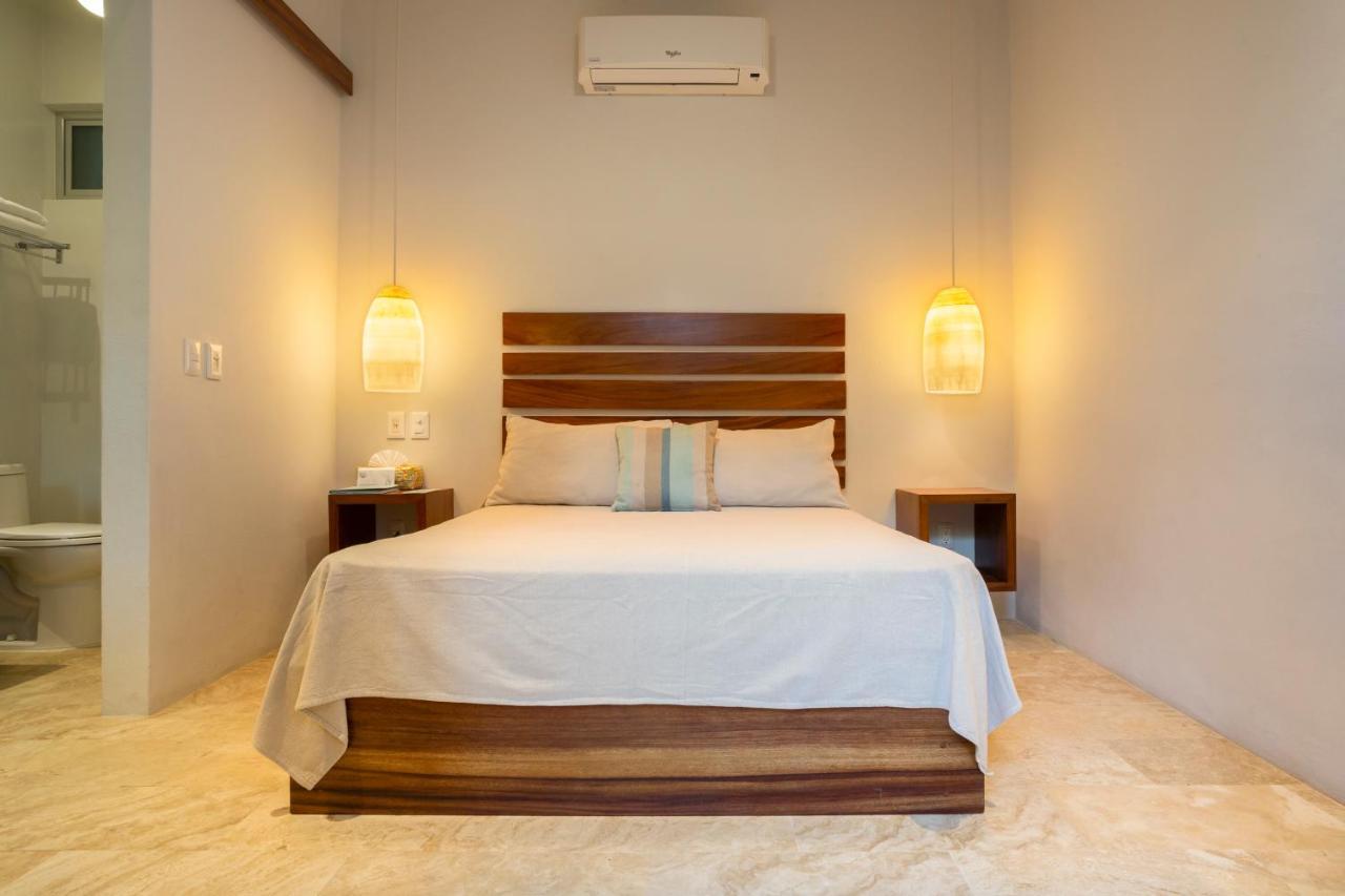 Anjali Casa Divina Hotel ซายูลิตา ภายนอก รูปภาพ