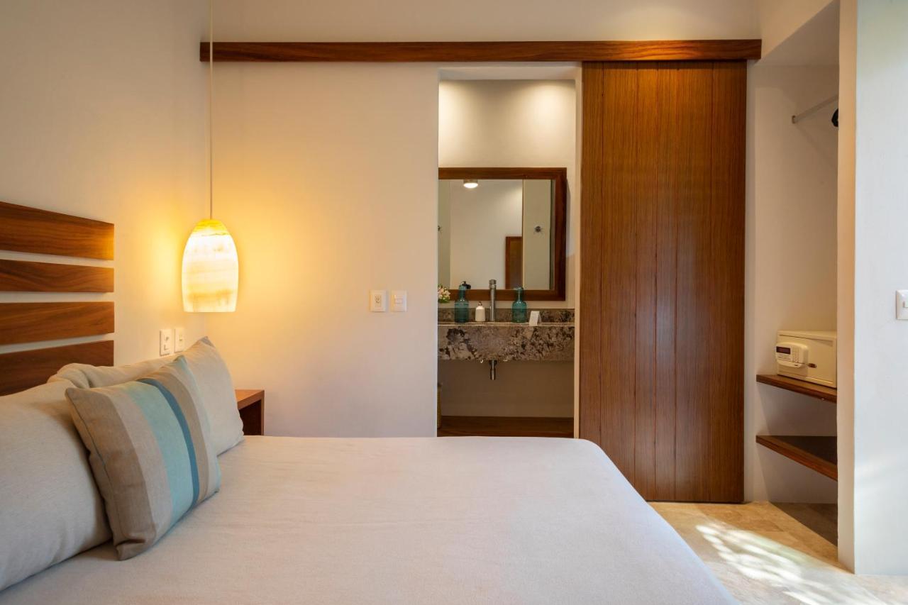 Anjali Casa Divina Hotel ซายูลิตา ภายนอก รูปภาพ